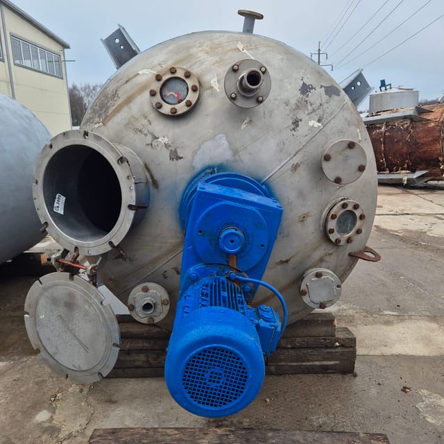 Реактор нержавеющий, объем 5 куб.м е.3499