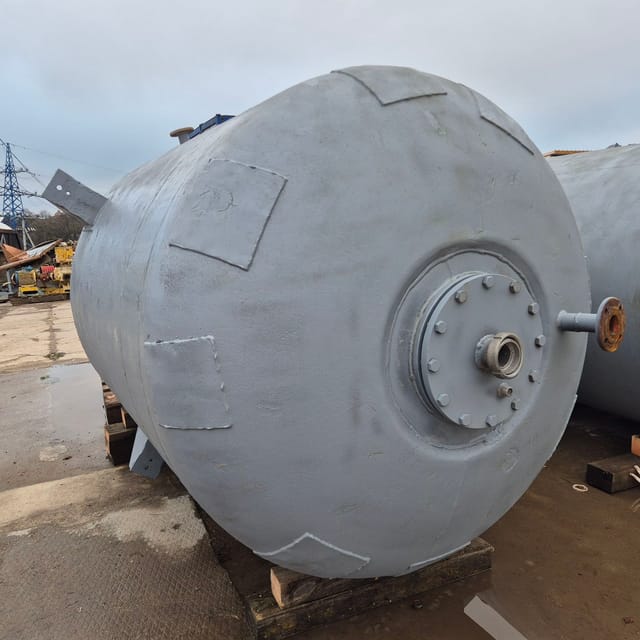 Реактор нержавеющий, объем 5 куб.м е.3499