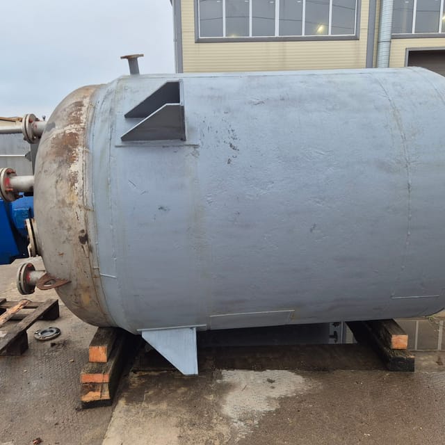 Реактор нержавеющий, объем 5 куб.м е.3499