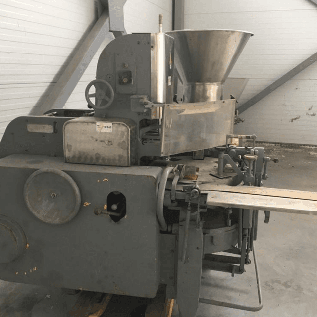 Фасовочный автомат творога  М6 АР2Т пачка от 180 гр до 250 гр инв.2406