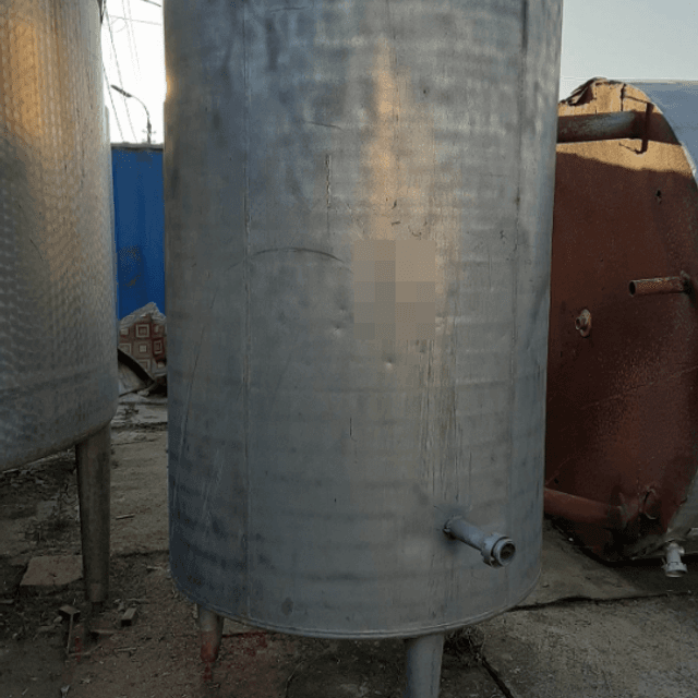 Емкость 2 куба е.634