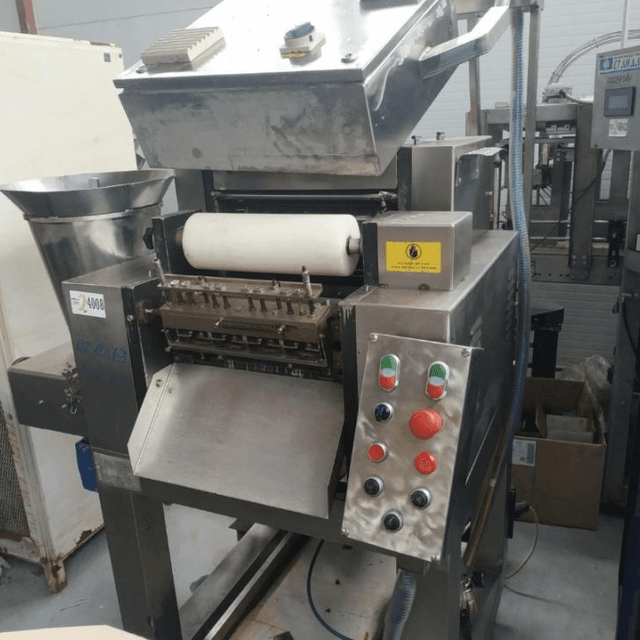 Пельменный аппарат Доминиони модель D320N инв.4008