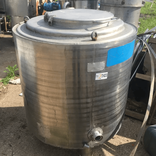 Емкость 300л инв.7423
