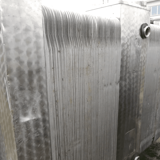 Теплообменник пластинчатый 10т. клеевой, 4 секции инв.3620