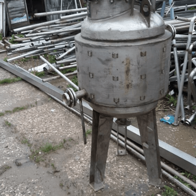 Емкости толстостенные 0,2 куб. м.