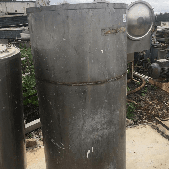 Емкость  750л инв.6186