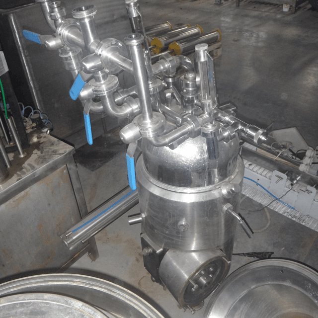 Сепаратор-сливкоотделитель Пьер Гуэрини 2,5 куб/час Франция инв.9292