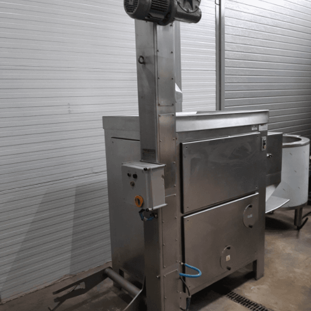 Шпигорезка Velati Cubettatrice continua