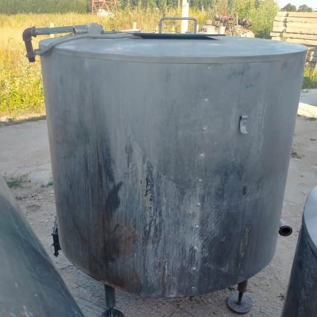 Емкость 1000л инв.9654