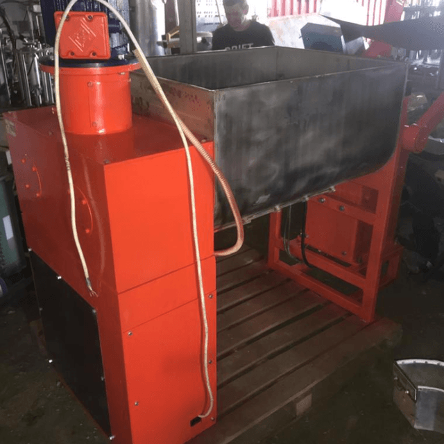 Фаршемешалка 335 л с подьемником инв.6635