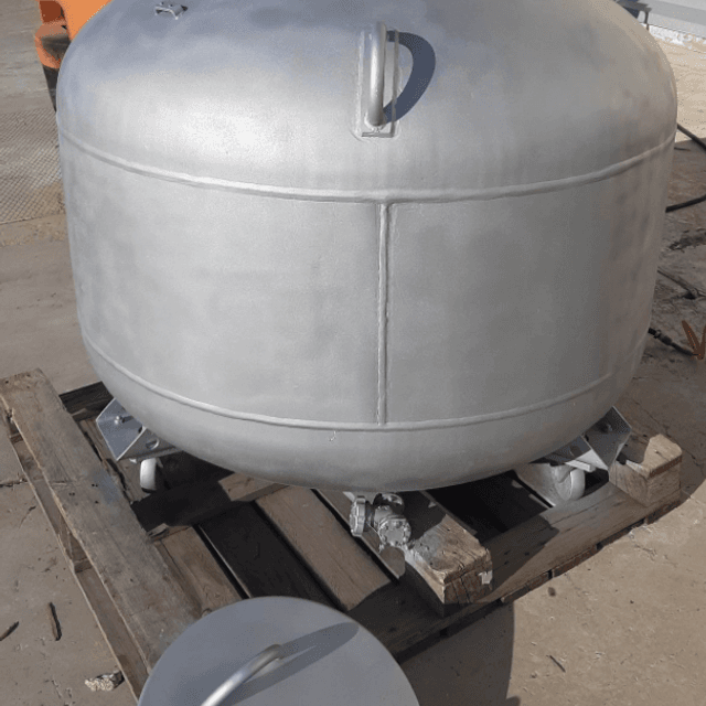 Емкость 0,55куба е.1630