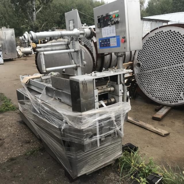 Горизонтальный упаковщик HOYER  инв.7638