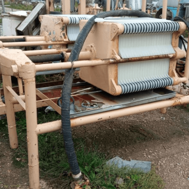 Фильтр-пресс, пластины полипропилен. Ручной зажим.