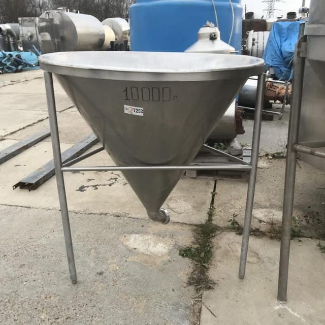 Емкость конус 400л инв.7252