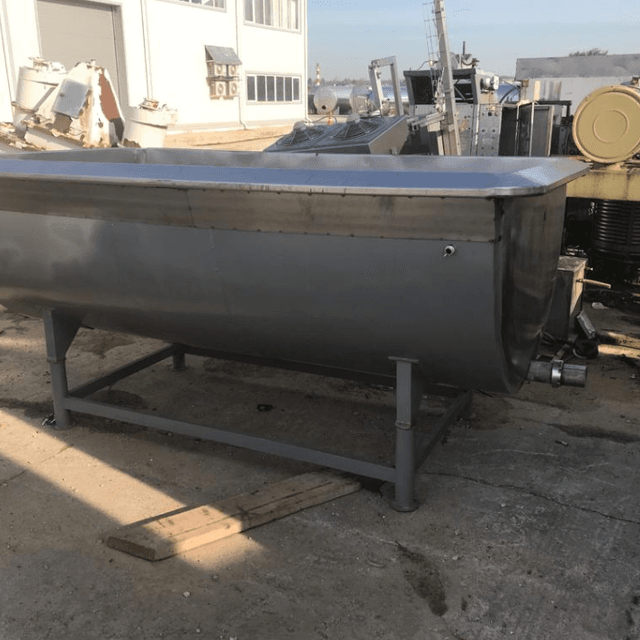 Ванна творожная 2500л рубашка черная инв.6198