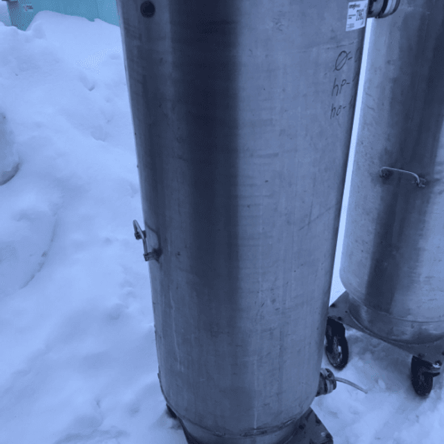 Емкость 200л на колесиках инв.7963