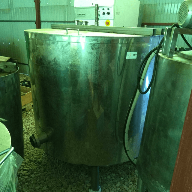 Емкость ВДП -1000 инв.989