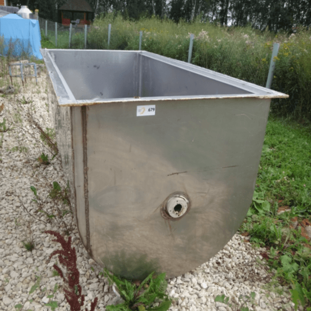 Ванна 2000л инв.679