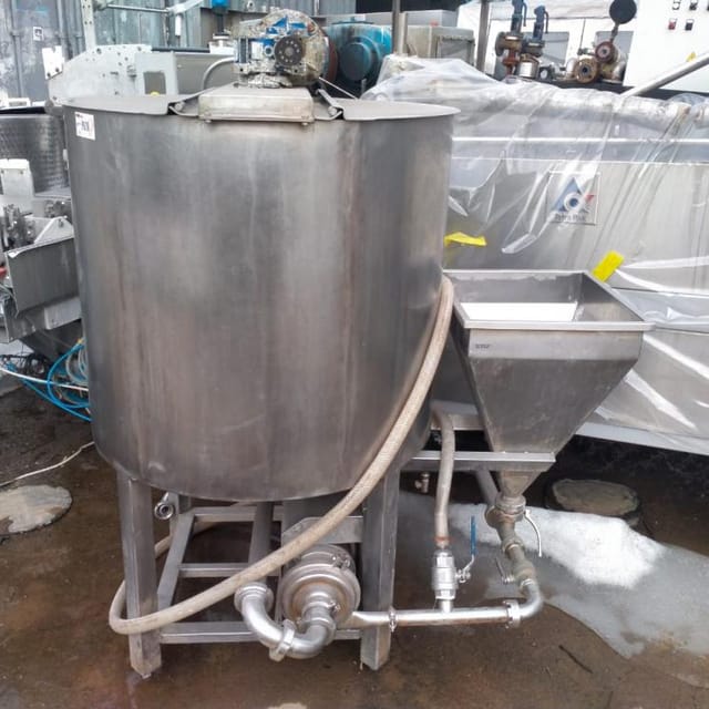 Емкость рассольная 600л инв.9038