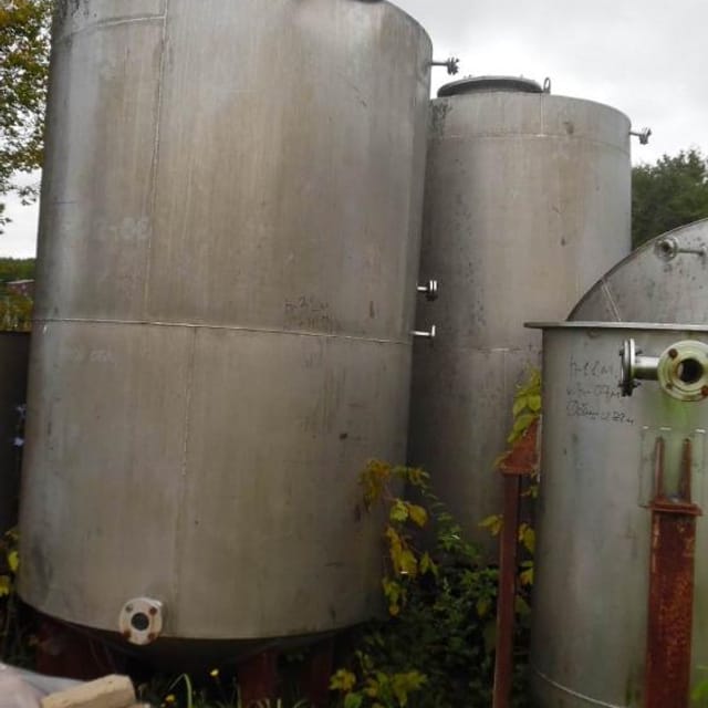 Емкость 4м3 .нерж коническое дно е.1959