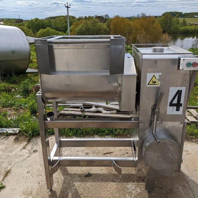 Фаршемешалка 135л лопастная