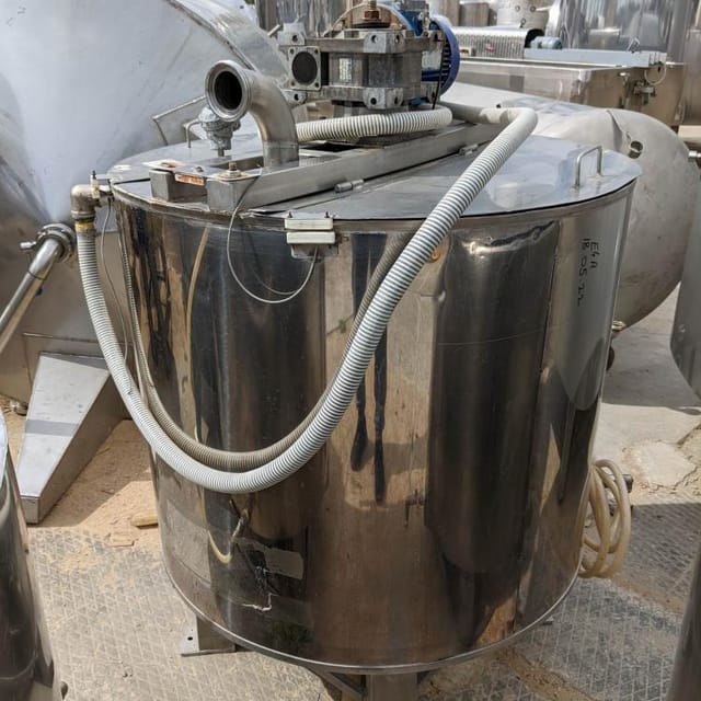 Емкость 350л с рубашкой и мешалкой