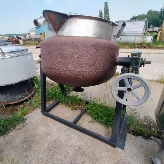 Котёл опрокидывающийся 250л инв.7660