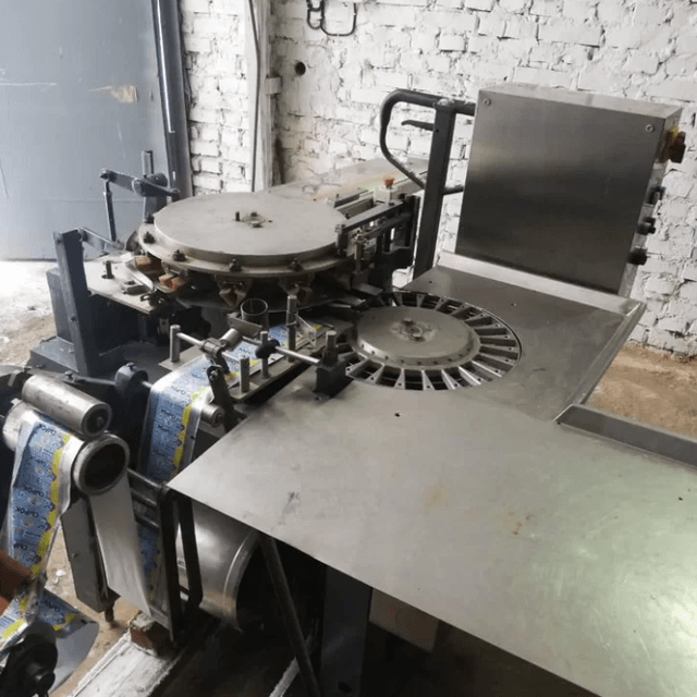 Заверточный автомат М6-ОЗБ Фаса