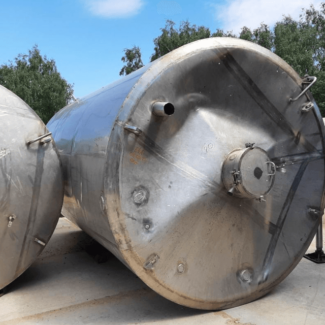 Емкость вертикальная 12 куб.м е.1035