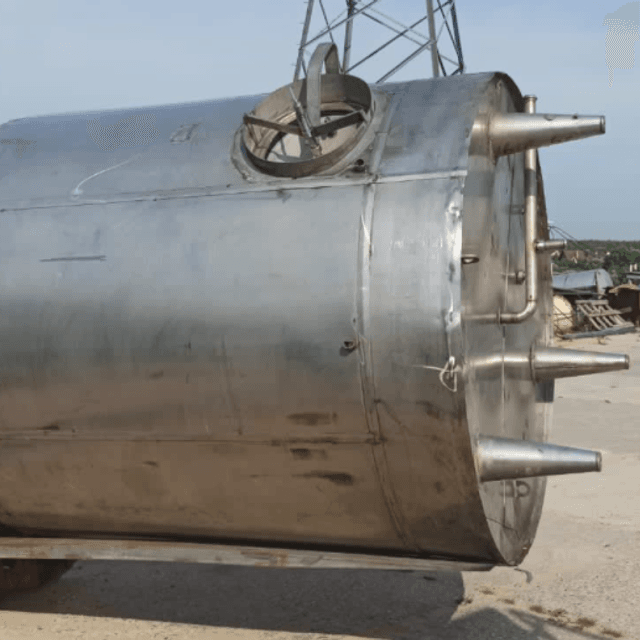 Емкость вертикальная 6,3 куб.м. инв.10784