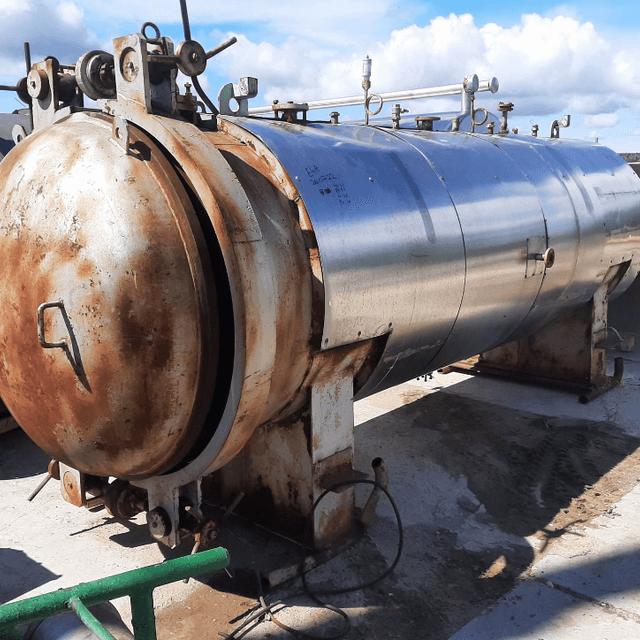 Автоклав стальной, горизонтального исполнения е.2032