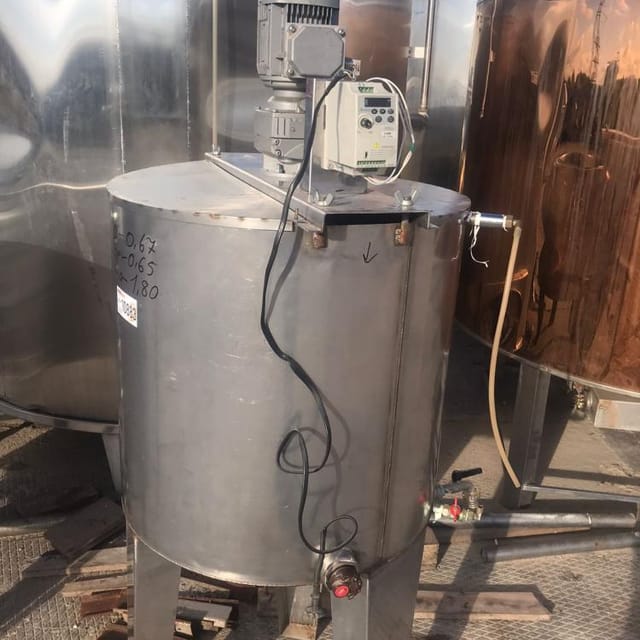 Емкость одностенная с ТЭНом 220л инв.10883