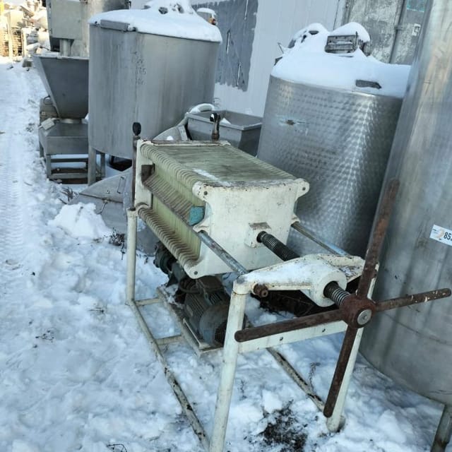 Фильтр-пресс В9-ВФС/423-56, пластины полипропилен 40Х40, ручной зажим инв.8546