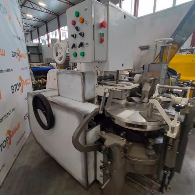 Фасовочный автомат  масла М6-АРМ 500гр инв.8586