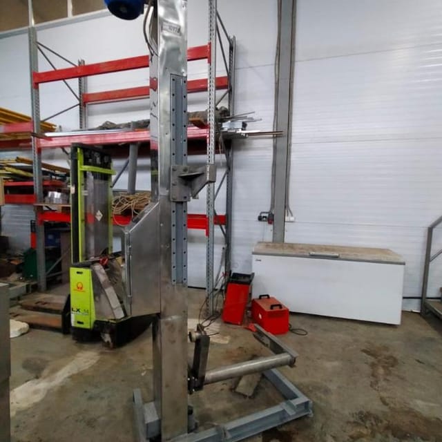 Подъёмник винтовой для тележки 200л инв.10970