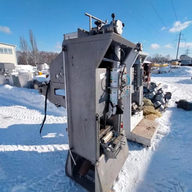 Фасовочный автомат в пленку АО-111 инв.700