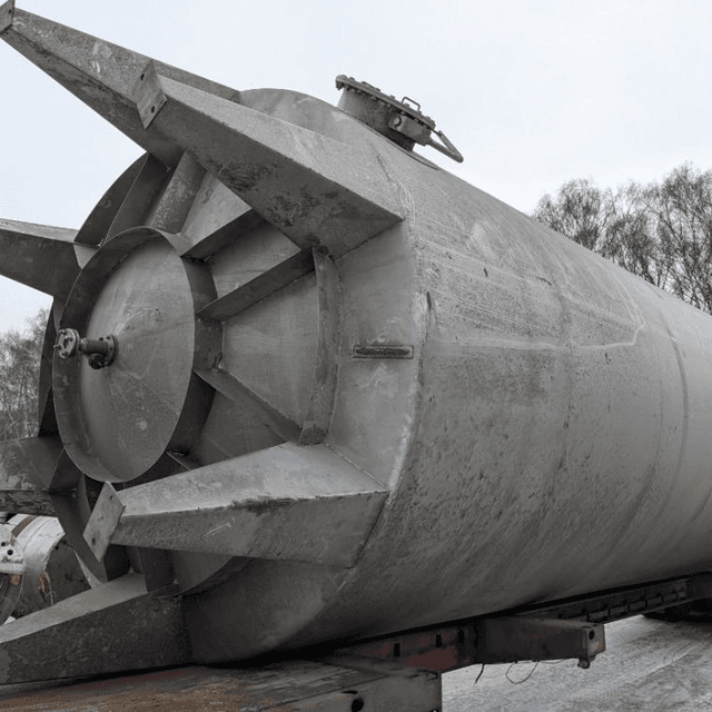 Емкости нержавеющие, объем 80 куб.м