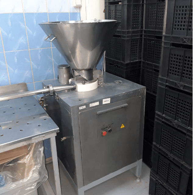 Колбасный шприц для плавленного сыра инв.9856