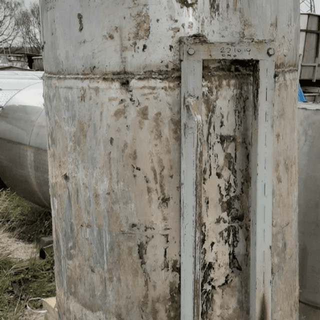 Емкость 2 куб.м. вертикальная