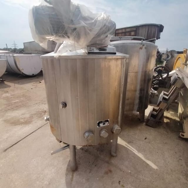 Ёмкость 250л с рубашкой, мешалкой, мотор-редуктором инв.10905