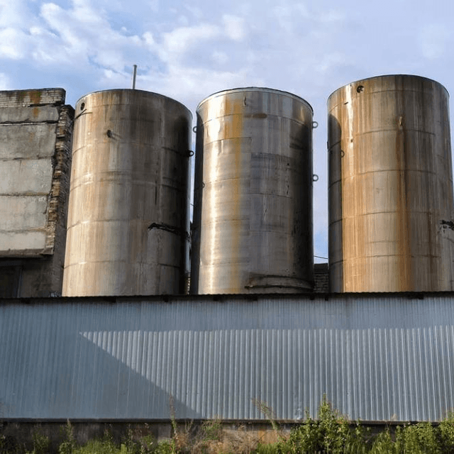 Емкость В2-ОХР