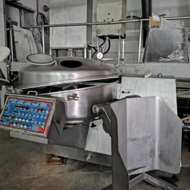 Куттер вакуумный Laska 200л инв.8672