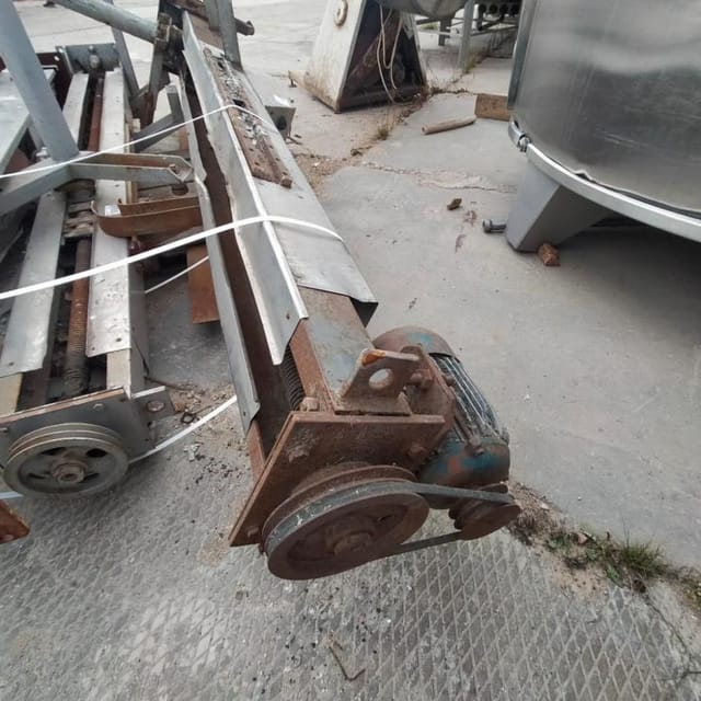 Подъемник для тележки 200л инв.10063