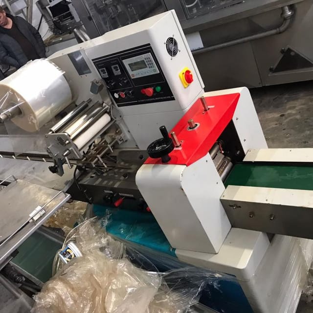 Горизонтальный упаковщик Hualian DXDZ-250B инв.10213