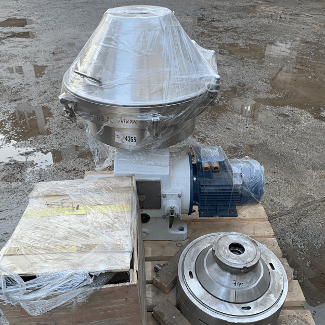 Сепаратор-молокочиститель марки А1-ОЦМ-5 инв.4355