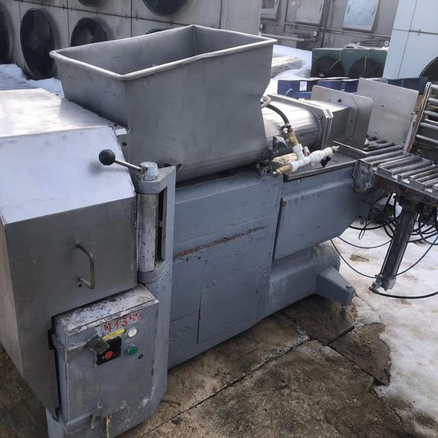 Фасовщик масла М6-ОРГ инв.11943