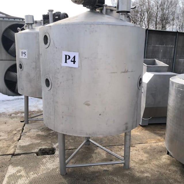 Емкость 1000л  с рубашкой и мешалкой инв.11967