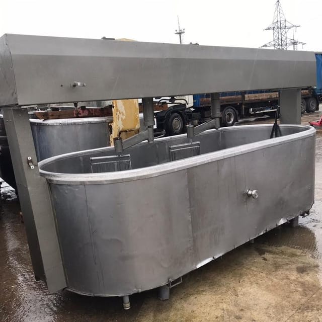 Ванна сырная Д7-ОСА 2500л с лирами инв.11491