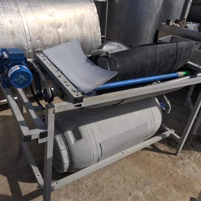 Установка с пластиковой емкостью 200л инв.14401