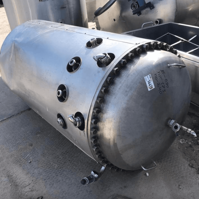 Емкость одностенка 1100л инв.14415